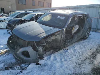 2024 Volkswagen Atlas SE z VIN 1V2HE2CA4RC201138, wystawiony jako Copart lot #44952815 z przebiegiem Nie podano mil oraz Szkoda całkowita • Salvage title. Historia ofert i sprzedaży dostępna na DreamBid. Obrazek 1.