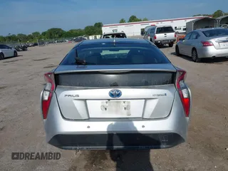 2017 Toyota Prius Two z VIN JTDKARFU8H3046058, wystawiony jako IAAI lot #42169692 z przebiegiem 79 226 mil mil oraz . Historia ofert i sprzedaży dostępna na DreamBid. Obrazek 17.