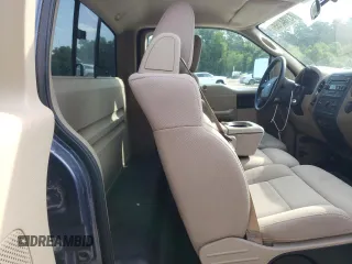 2004 Ford F-150 XL z VIN 1FTRF12WX4NB19843, wystawiony jako Copart lot #63184855 z przebiegiem 275 692 mil mil oraz Szkoda całkowita • Salvage title. Historia ofert i sprzedaży dostępna na DreamBid. Obrazek 10.