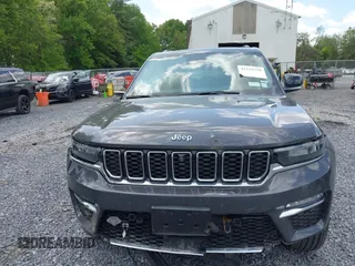 2023 Jeep Grand Cherokee с VIN 1C4RJYB68PC665709, выставлен на аукционе IAAI как лот 42342258 с пробегом 12 034 миль миль и . История ставок и продаж доступна на DreamBid. Изображение 6.