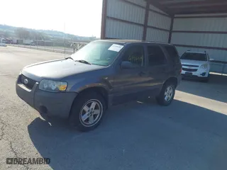 2006 Ford Escape XLS with VIN 1FMYU02Z16KA22746, listed as a IAAI auction lot 41949781 with 231,666 mi miles. Bid and sale history available at carsss.com. Image 2.