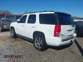 2011 GMC Yukon SLE with VIN 1GKS1AE01BR357646, listed as a IAAI auction lot 41352588 with 193,225 mi miles. Bid and sale history available at carsss.com. Image 3.