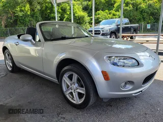 2008 Mazda MX-5 Miata Touring z VIN JM1NC26F380154055, wystawiony jako IAAI lot #42546647 z przebiegiem 99 885 mil mil oraz . Historia ofert i sprzedaży dostępna na DreamBid. Obrazek 1.