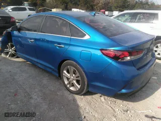 2019 Hyundai Sonata Sport with VIN 5NPE34AF6KH760270, listed as a IAAI auction lot 40956070 with 92,664 mi miles. Bid and sale history available at carsss.com. Image 3.