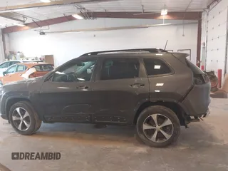 2022 Jeep Cherokee Limited z VIN 1C4PJMDX6ND531424, wystawiony jako IAAI lot #42334739 z przebiegiem 22 473 mil mil oraz . Historia ofert i sprzedaży dostępna na DreamBid. Obrazek 15.