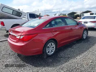 2013 Hyundai Sonata GLS with VIN 5NPEB4AC2DH556951, listed as a IAAI auction lot 41986332 with 125,806 mi miles and . Bid and sale history available at carsss.com. Image 4.