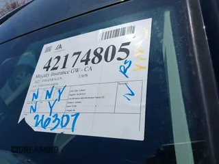 2022 Volkswagen Taos SE z VIN 3VVRX7B2XNM068564, wystawiony jako IAAI lot #42174805 z przebiegiem 26 307 mil mil oraz . Historia ofert i sprzedaży dostępna na DreamBid. Obrazek 16.