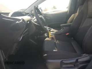 2022 Toyota Prius L Eco z VIN JTDKAMFU6N3167881, wystawiony jako Copart lot #57356655 z przebiegiem 25 579 mil mil oraz Szkoda całkowita • Salvage title. Historia ofert i sprzedaży dostępna na DreamBid. Obrazek 7.