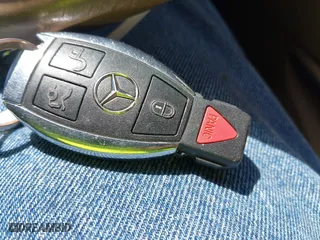 2011 Mercedes-Benz GL-Class GL 450 with VIN 4JGBF7BE9BA662497, listed as a IAAI auction lot 42102696 with 90,924 mi miles. Bid and sale history available at carsss.com. Image 11.
