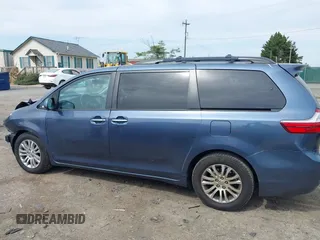 2015 Toyota Sienna XLE with VIN 5TDYK3DC9FS653421, listed as a IAAI auction lot 42031069 with 175,830 mi miles. Bid and sale history available at carsss.com. Image 15.