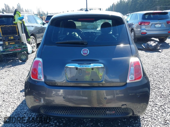 2015 FIAT 500e with VIN 3C3CFFGEXFT652883, listed as a IAAI auction lot 41895022 with 70,641 mi miles. Bid and sale history available at carsss.com. Image 16.