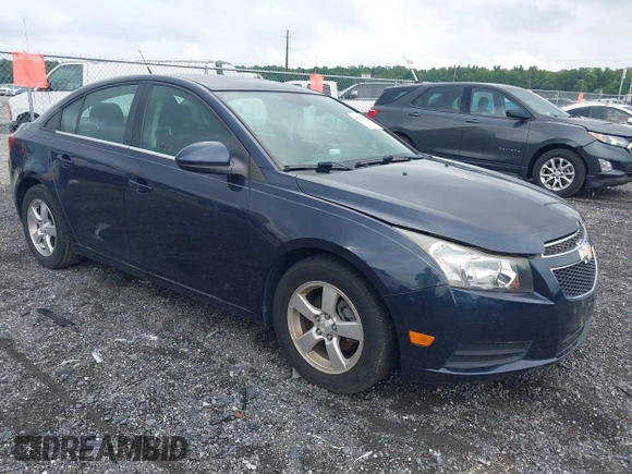 2014 Chevrolet Cruze 1LT with VIN 1G1PC5SB4E7323802, listed as a IAAI auction lot 42746165 with 88,265 mi miles and . Bid and sale history available at DreamBid. Image 1.