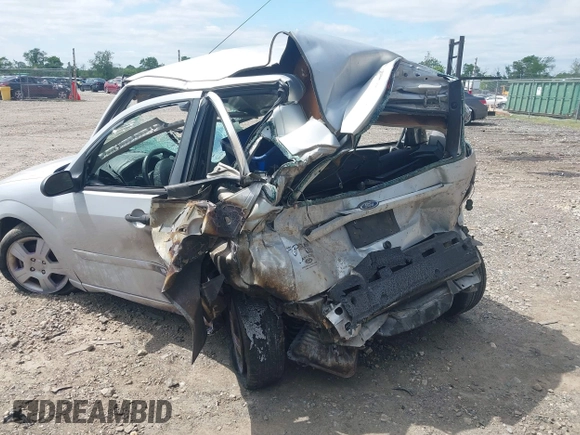 2006 Ford Focus S with VIN 1FAFP37N06W165504, listed as a IAAI auction lot 42300119 with Not provided miles and . Bid and sale history available at DreamBid. Image 6.