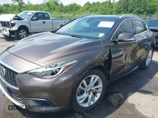 2019 Infiniti QX30 Luxe z VIN SJKCH5CP5KA012022, wystawiony jako IAAI lot #42088799 z przebiegiem 107 381 mil mil oraz . Historia ofert i sprzedaży dostępna na DreamBid. Obrazek 6.