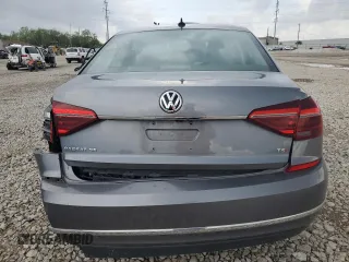 2017 Volkswagen Passat SE z VIN 1VWGT7A3XHC053786, wystawiony jako Copart lot #55421435 z przebiegiem 90 878 mil mil oraz Szkoda całkowita • Salvage title. Historia ofert i sprzedaży dostępna na DreamBid. Obrazek 6.