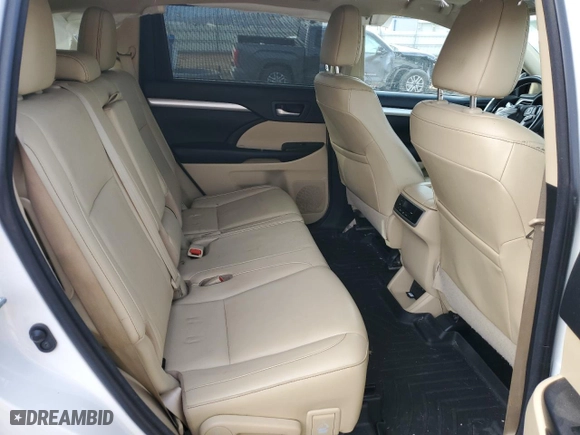2017 Toyota Highlander XLE with VIN 5TDJZRFH7HS367692, listed as a Copart auction lot 43081615 with 0 mi miles and Salvage Title. Bid and sale history available at carsss.com. Image 11.