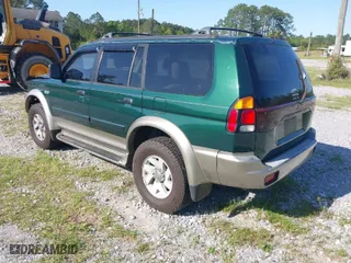 2000 Mitsubishi Montero Sport LS with VIN JA4LS31H0YP055199, listed as a IAAI auction lot 41990427 with 162,687 mi miles. Bid and sale history available at carsss.com. Image 3.