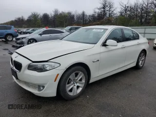 2013 BMW 5 Series 528i xDrive with VIN WBAXH5C54DD111187, listed as a Copart auction lot 55926705 with 92,854 mi miles and Clean Title. Bid and sale history available at carsss.com. Image 1.