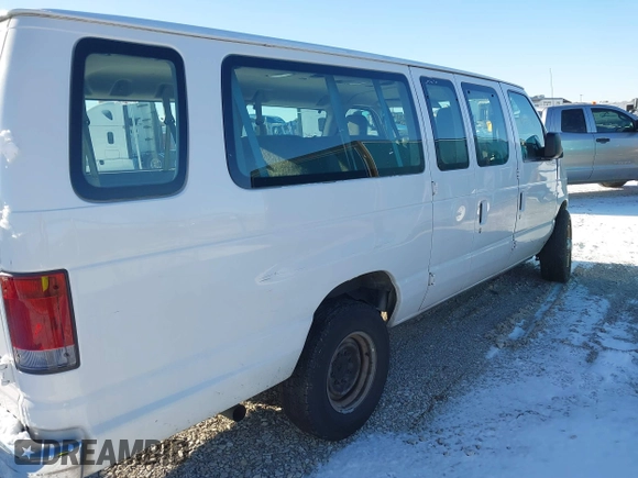 2012 Ford Econoline Passenger XL с VIN 1FBSS3BLXCDA01332, выставлен на аукционе IAAI как лот 38521947 с пробегом Не указан миль и . История ставок и продаж доступна на DreamBid. Изображение 4.