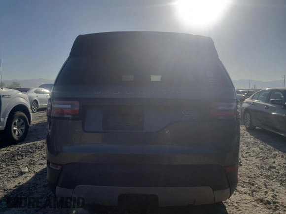 2018 Land Rover Discovery HSE z VIN SALRR2RVXJA077289, wystawiony jako Copart lot #52288545 z przebiegiem 79 881 mil mil oraz Tytuł czysty. Historia ofert i sprzedaży dostępna na DreamBid. Obrazek 6.