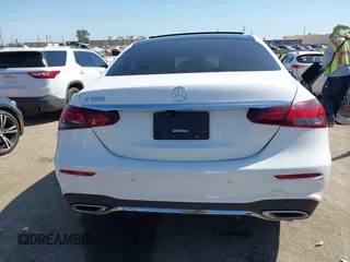 2022 Mercedes-Benz E 350 with VIN W1KZF8DB5NB068876, listed as a IAAI auction lot 41999445 with 31,786 mi miles and . Bid and sale history available at DreamBid. Image 16.