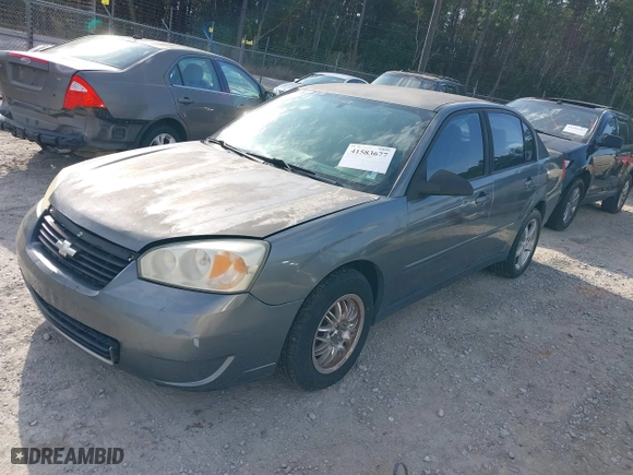 2006 Chevrolet Malibu LS w/1LS with VIN 1G1ZS51F46F131481, listed as a IAAI auction lot 41583677 with 189,811 mi miles. Bid and sale history available at carsss.com. Image 2.
