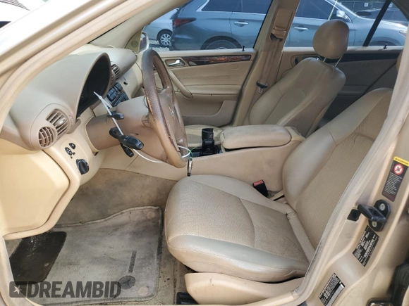 2003 Mercedes-Benz C 230/260/280/320 with VIN WDBRF64J53F314061, listed as a Copart auction lot 65704144 with 210,883 mi miles and Non Repairable. Bid and sale history available at DreamBid. Image 7.