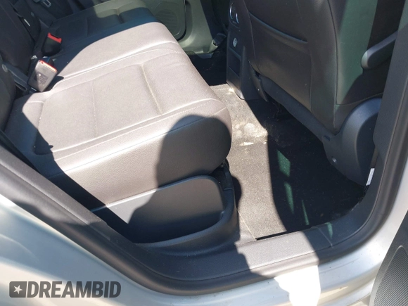 2015 Volkswagen Tiguan SE with VIN WVGAV7AX0FW544218, listed as a IAAI auction lot 41897418 with 97,235 mi miles and . Bid and sale history available at DreamBid. Image 8.