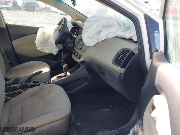 2012 Kia Rio LX with VIN KNADM4A30C6077391, listed as a IAAI auction lot 38907618 with 192,180 mi miles. Bid and sale history available at carsss.com. Image 5.