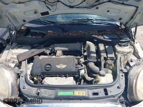 2008 MINI Hardtop with VIN WMWMF33568TT61619, listed as a IAAI auction lot 41997172 with Not Provided miles and . Bid and sale history available at DreamBid. Image 10.