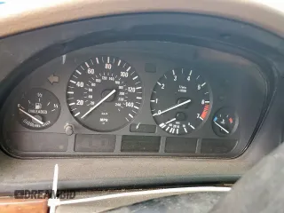 2001 BMW 5 Series 530i z VIN WBADT63451CF13044, wystawiony jako Copart lot #59404495 z przebiegiem Nie podano mil oraz Szkoda całkowita • Salvage title. Historia ofert i sprzedaży dostępna na DreamBid. Obrazek 9.