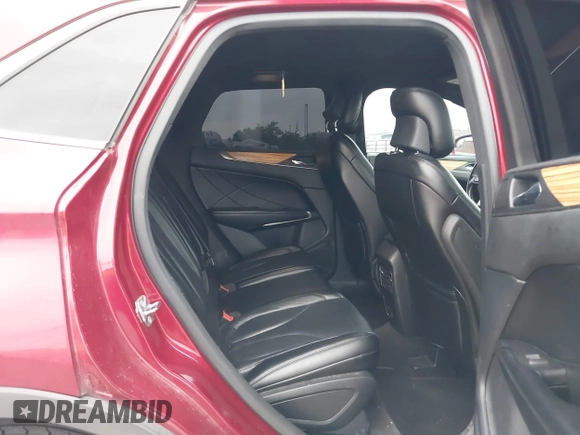 2015 Lincoln MKC with VIN 5LMCJ1A97FUJ30994, listed as a IAAI auction lot 42159219 with 180,802 mi miles. Bid and sale history available at carsss.com. Image 8.