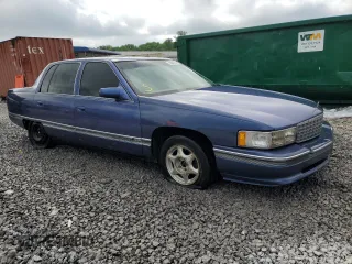 1995 Cadillac DeVille z VIN 1G6KD52B3SU243924, wystawiony jako Copart lot #56945395 z przebiegiem 72 878 mil mil oraz Szkoda całkowita • Salvage title. Historia ofert i sprzedaży dostępna na DreamBid. Obrazek 4.