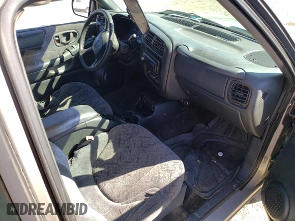1999 GMC Sonoma SLS with VIN 1GTCS19X0X8530851, listed as a Copart auction lot 69718564 with 0 mi miles and Salvage Title. Bid and sale history available at carsss.com. Image 8.