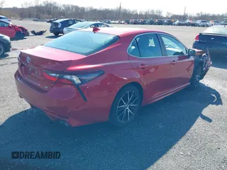 2021 Toyota Camry SE Nightshade with VIN 4T1G11AK0MU482609, listed as a IAAI auction lot 41811543 with 68,336 mi miles and . Bid and sale history available at carsss.com. Image 4.