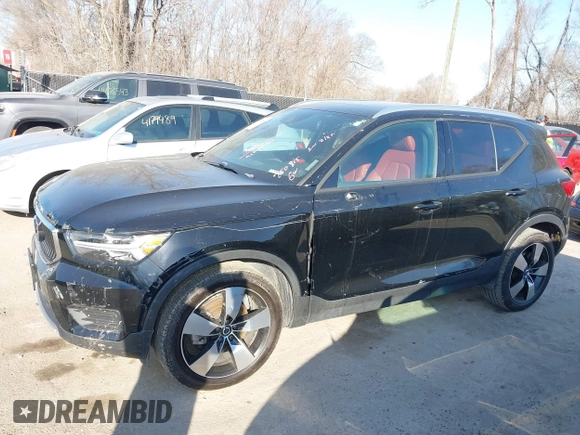 2020 Volvo XC40 Momentum with VIN YV4162UK5L2196730, listed as a IAAI auction lot 41777418 with 43,465 mi miles and . Bid and sale history available at DreamBid. Image 14.