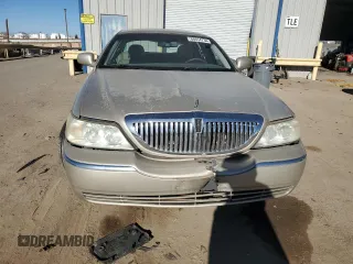 2006 Lincoln Town Car Signature z VIN 1LNHM81W76Y608239, wystawiony jako Copart lot #86654734 z przebiegiem Nie podano mil oraz Szkoda całkowita • Salvage title. Historia ofert i sprzedaży dostępna na DreamBid. Obrazek 5.