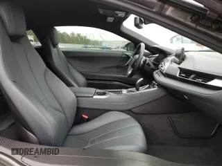2016 BMW i8 z VIN WBY2Z2C52GV675619, wystawiony jako Copart lot #39725842 z przebiegiem 7047 mil mil oraz . Historia ofert i sprzedaży dostępna na DreamBid. Obrazek 5.