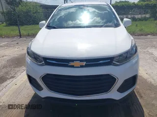 2020 Chevrolet Trax LS z VIN 3GNCJKSB2LL126640, wystawiony jako IAAI lot #42547540 z przebiegiem 86 058 mil mil oraz . Historia ofert i sprzedaży dostępna na DreamBid. Obrazek 12.