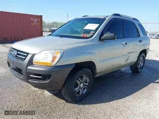 2006 Kia Sportage LX with VIN KNDJF723X67143301, listed as a IAAI auction lot 41950899 with 271,184 mi miles. Bid and sale history available at carsss.com. Image 2.