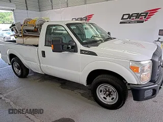 2014 Ford F-350 XL z VIN 1FTBF3A65EEB30118, wystawiony jako IAAI lot #42731343 z przebiegiem 114 298 mil mil oraz . Historia ofert i sprzedaży dostępna na DreamBid. Obrazek 31.