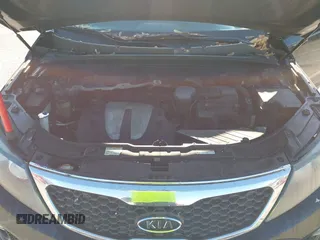 2013 Kia Sorento EX with VIN 5XYKU4A27DG326480, listed as a IAAI auction lot 42207960 with 165,377 mi miles and . Bid and sale history available at carsss.com. Image 10.