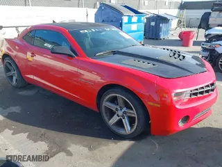 2013 Chevrolet Camaro LS with VIN 2G1FA1E3XD9245179, listed as a IAAI auction lot 41732606 with 202,130 mi miles. Bid and sale history available at carsss.com. Image 1.