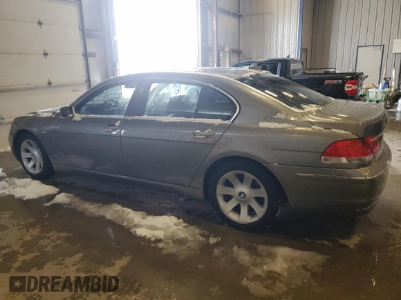 2006 BMW 7 Series 750Li with VIN WBAHN83566DT63105, listed as a Copart auction lot 44746675 with 139,071 mi miles and Non Repairable. Bid and sale history available at DreamBid. Image 2.