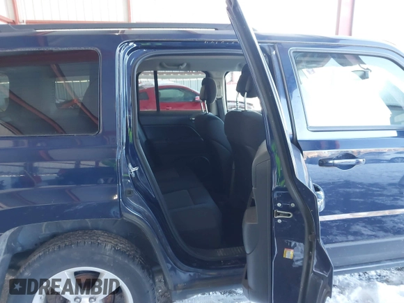 2012 Jeep Patriot Sport with VIN 1C4NJRBB0CD637926, listed as a IAAI auction lot 41190965 with 136,667 mi miles. Bid and sale history available at carsss.com. Image 8.