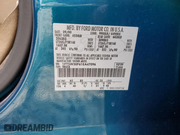 2001 Ford F-350 XL z VIN 1FTSW30F61EA47096, wystawiony jako Copart lot #56826595 z przebiegiem 205 679 mil mil oraz Szkoda całkowita • Salvage title. Historia ofert i sprzedaży dostępna na DreamBid. Obrazek 12.