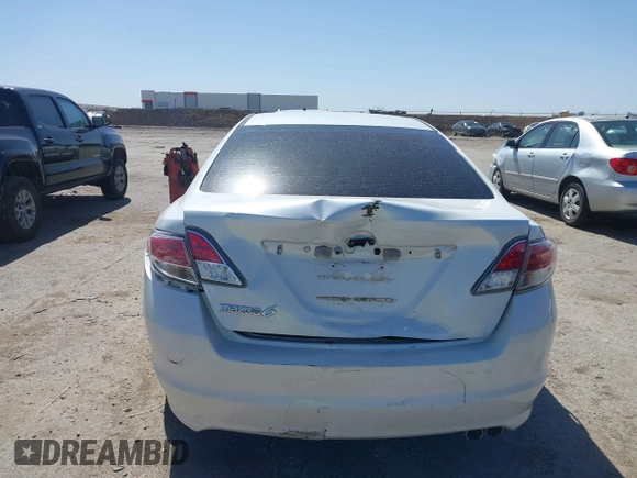 2011 Mazda Mazda6 i Sport with VIN 1YVHZ8BH7B5M20493, listed as a IAAI auction lot 41716704 with 173,162 mi miles. Bid and sale history available at carsss.com. Image 6.