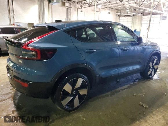 2023 Volvo C40 Ultimate с VIN YV4ED3GM3P2062413, выставлен на аукционе Copart как лот 48717804 с пробегом 11 638 миль миль и . История ставок и продаж доступна на DreamBid. Изображение 3.