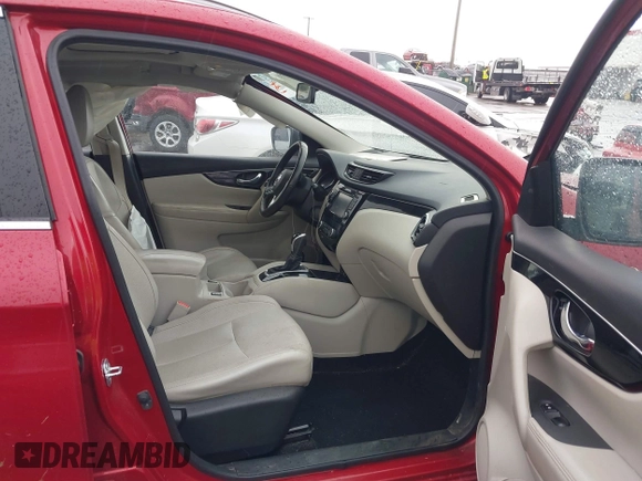 2017 Nissan Rogue SL z VIN JN1BJ1CR8HW104723, wystawiony jako IAAI lot #41535387 z przebiegiem 79 120 mil mil oraz . Historia ofert i sprzedaży dostępna na DreamBid. Obrazek 5.