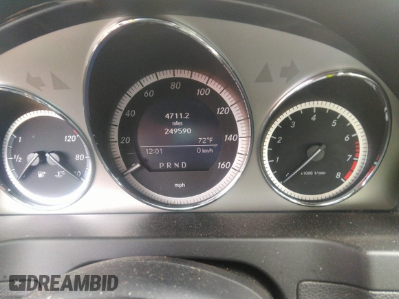 2009 Mercedes-Benz C-Class 3.0L Sport with VIN WDDGF54X99R072248, listed as a IAAI auction lot 42092318 with 249,590 mi miles. Bid and sale history available at carsss.com. Image 7.